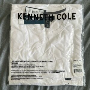 Kenneth Cole White Crew T-shirt, Size Large, Brand New